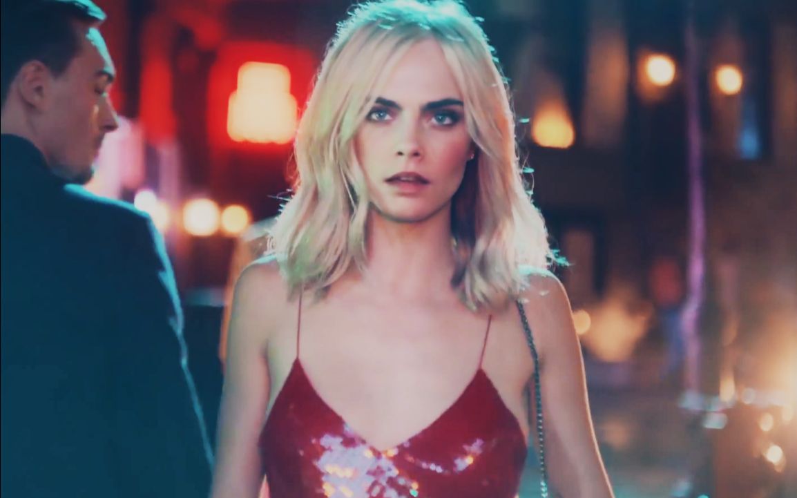 【超撩人】卡抽cara delevingne最新广告大片