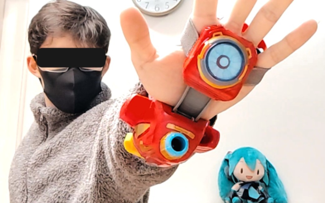 【第一视角玩】紫 薇!孩之宝nerf钢铁侠手炮联名软弹玩具开箱