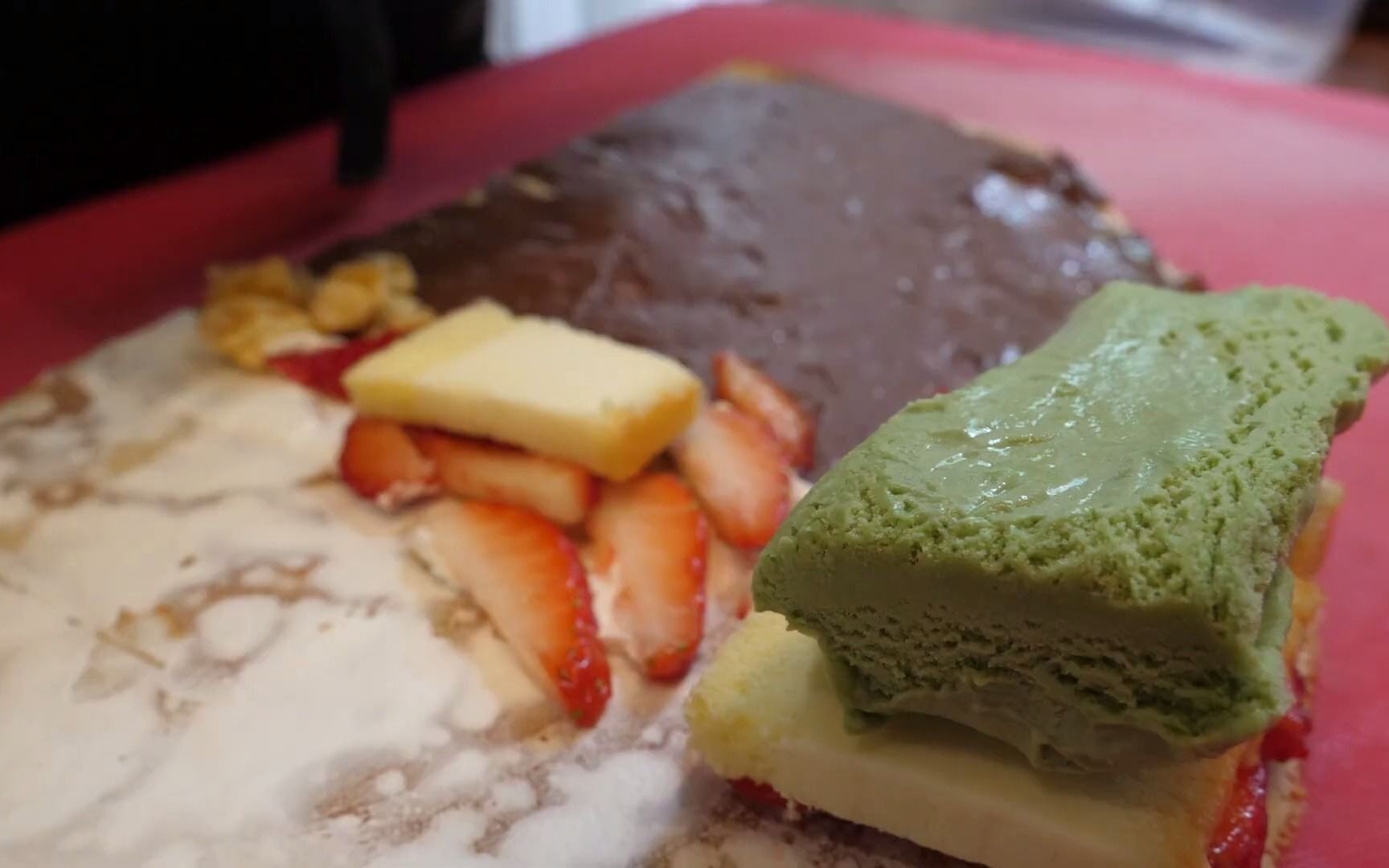 绿茶冰激凌草莓可丽饼 green tea ice cream strawberry crepe