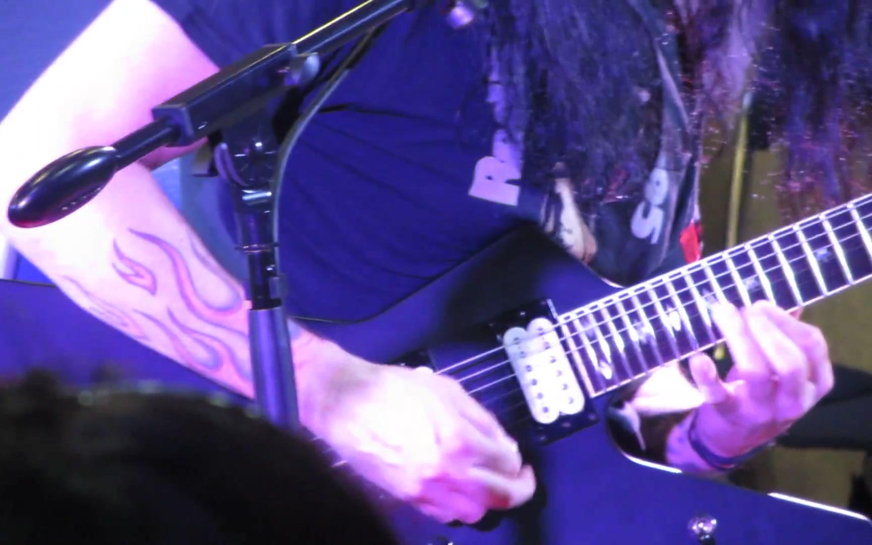 [图]Gus G - Mr. Crowley solo (17.05.2013,)