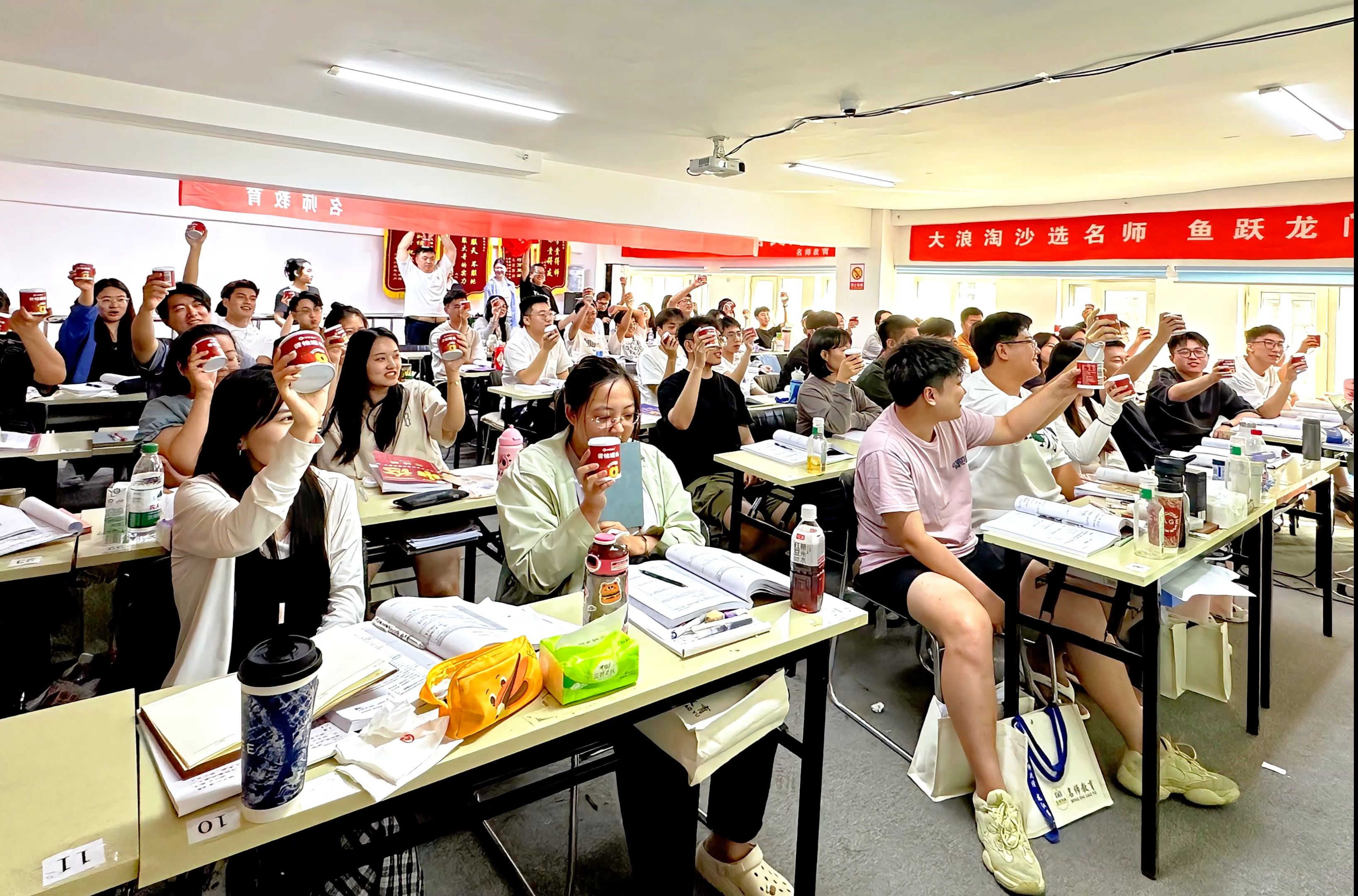 名师实力宠粉,甜蜜中的深情关怀