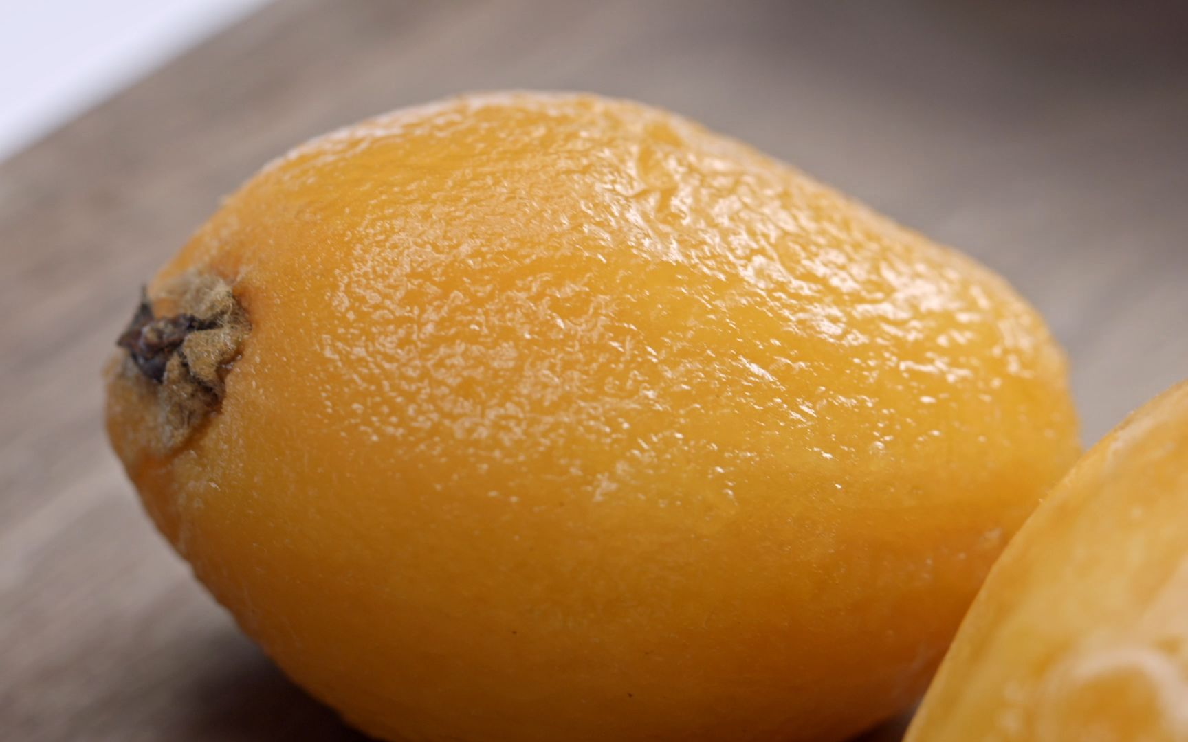 【厨房三十六技】30秒巧拨枇杷皮