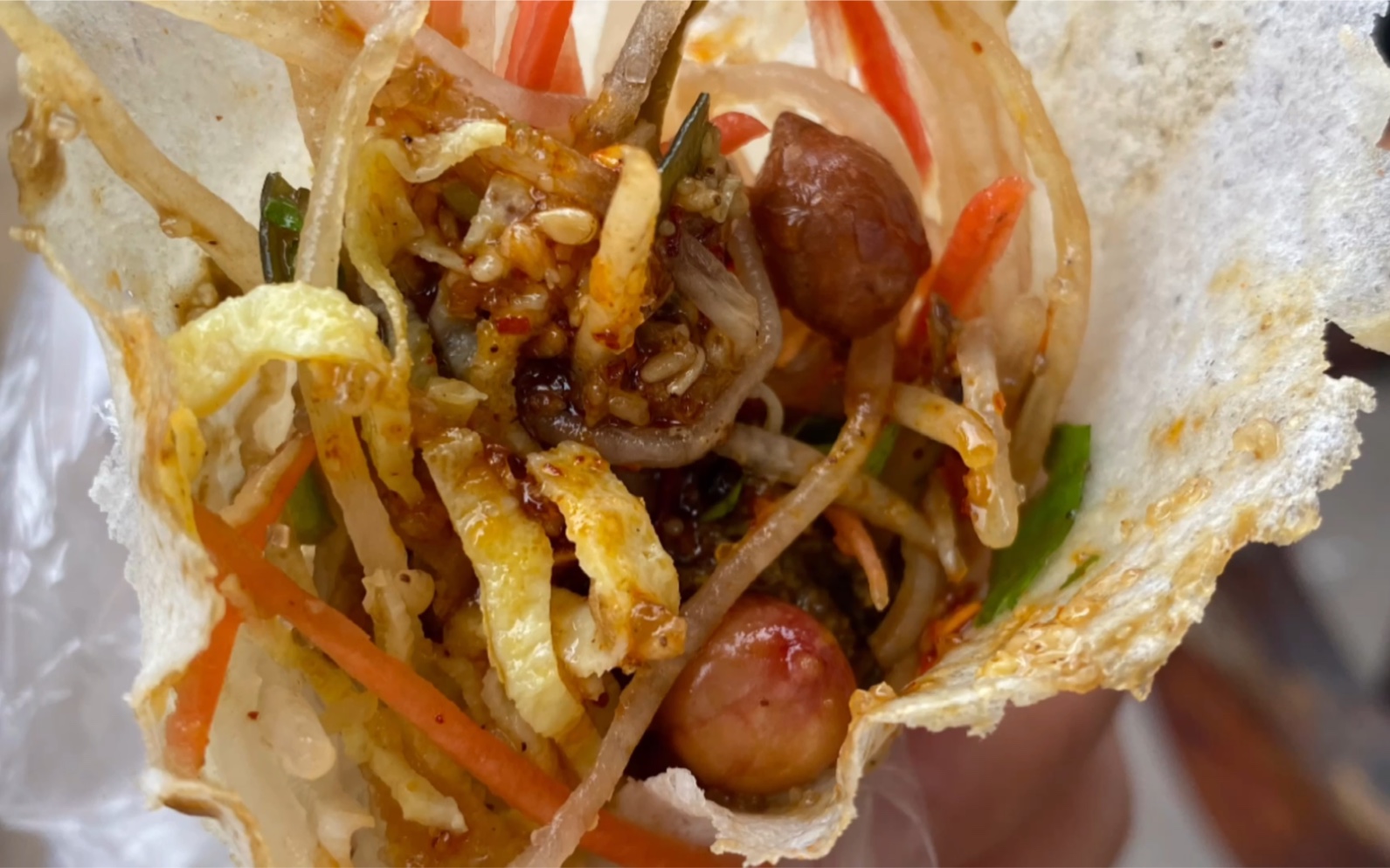 元通古镇,久违的冲冲卷,酸爽冲人,难忘的童年美食._哔哩哔哩_bilibili