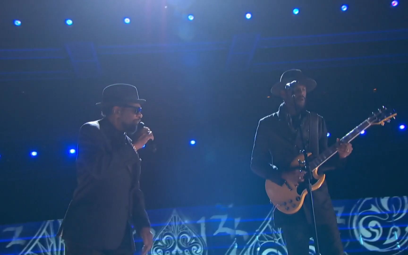 [图]William Bell & Gary Clark Jr. - Born Under a Bad Sign Live Grammy Awards 2017