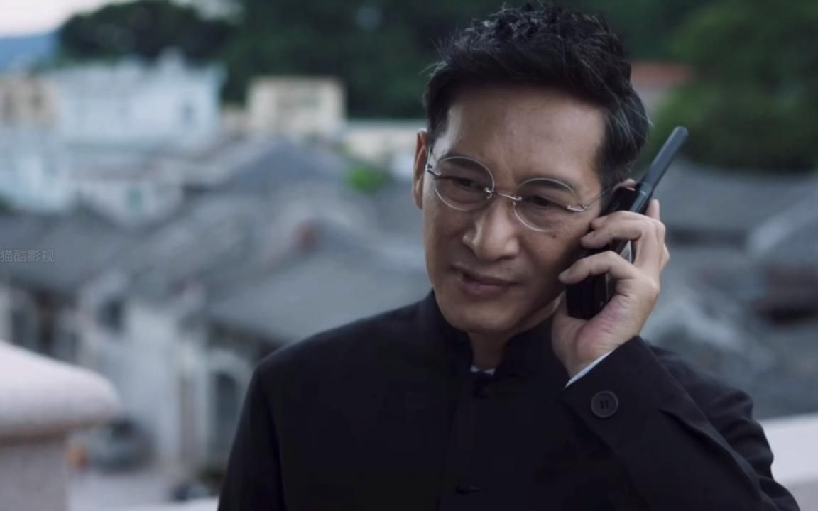 林耀东气急败坏地给合作伙伴打电话,想要回自己几个亿