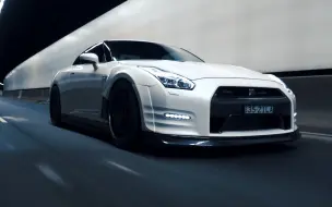 Download Video: White Knight; GT-R R35  4K东瀛战神GTR