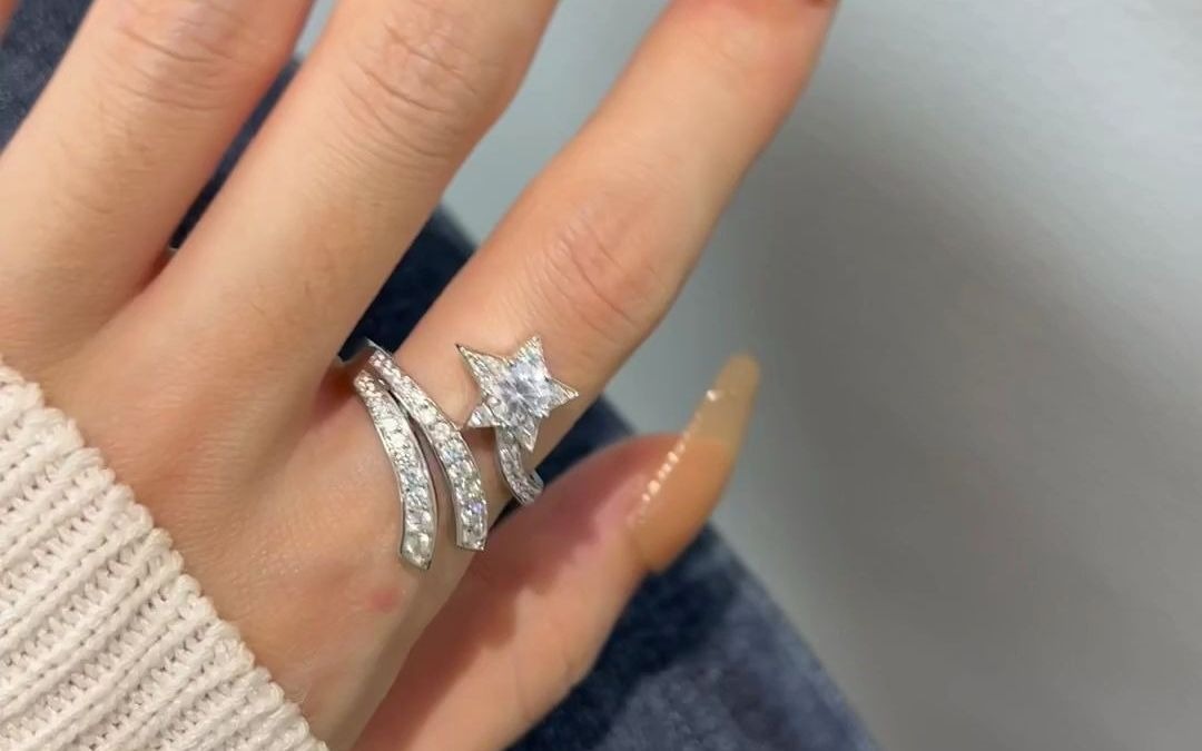 分享一款高仿宝格丽首饰脚链哪里做的最出名