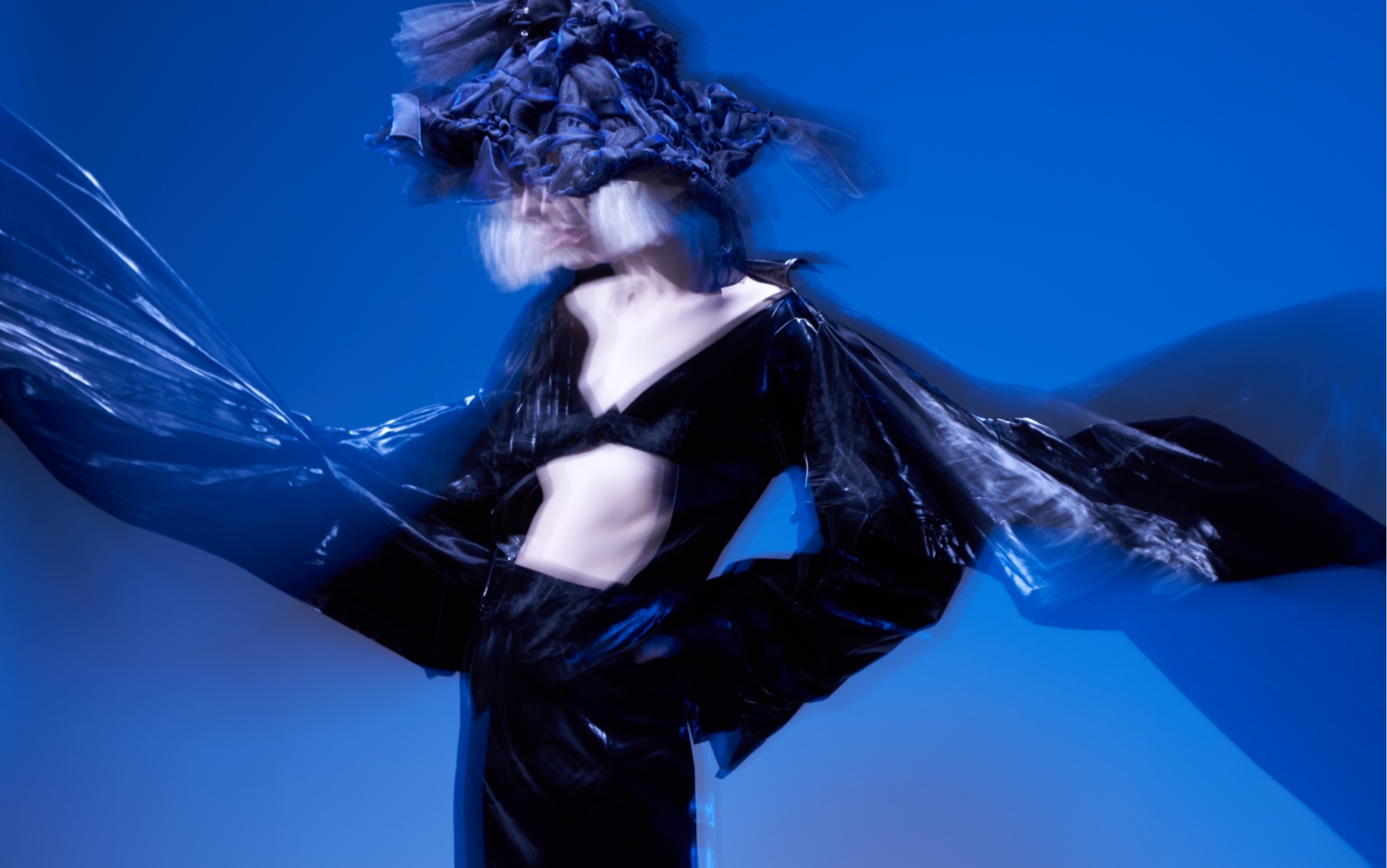 慢门摇镜怎么拍?迷幻风时尚片幕后花絮