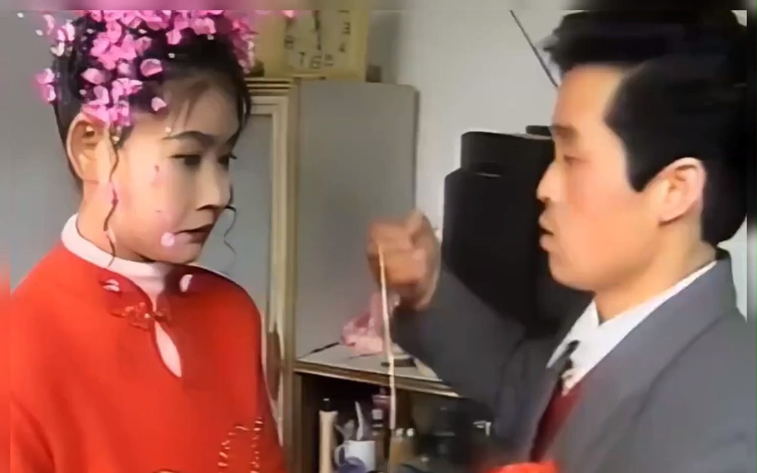 90年代农村新娘装扮图片