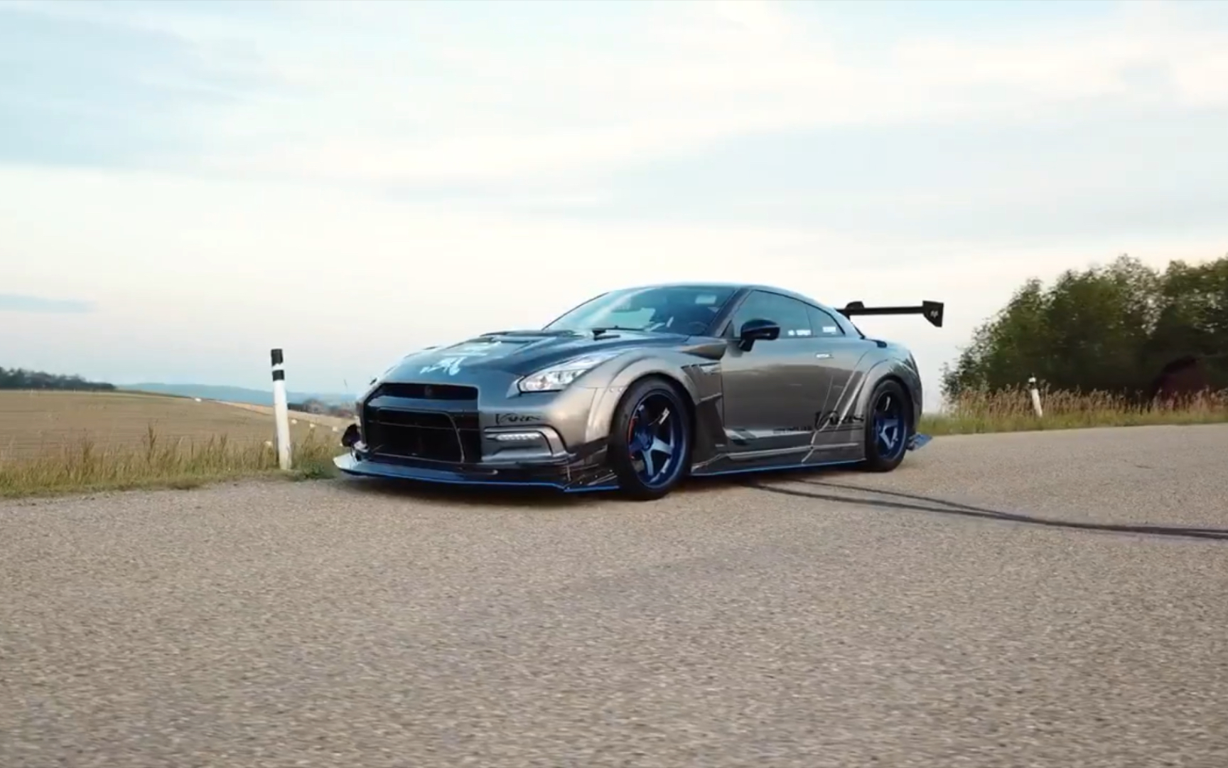 advan宽体nissan gtr r35
