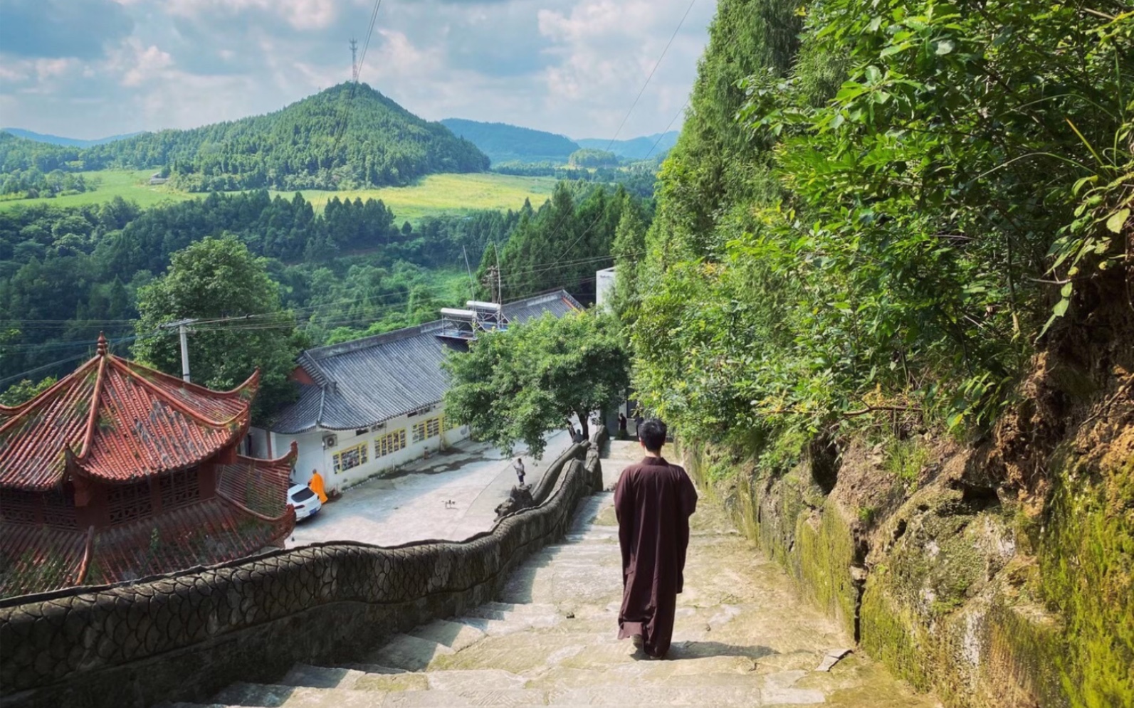 寺院做义工 远离繁华信仰才显现本初的意义哔哩哔哩bilibili