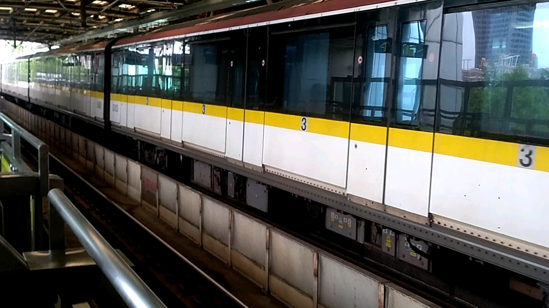 【上海地铁】黄鱼307号列车出友谊路站_哔哩哔哩_bilibili