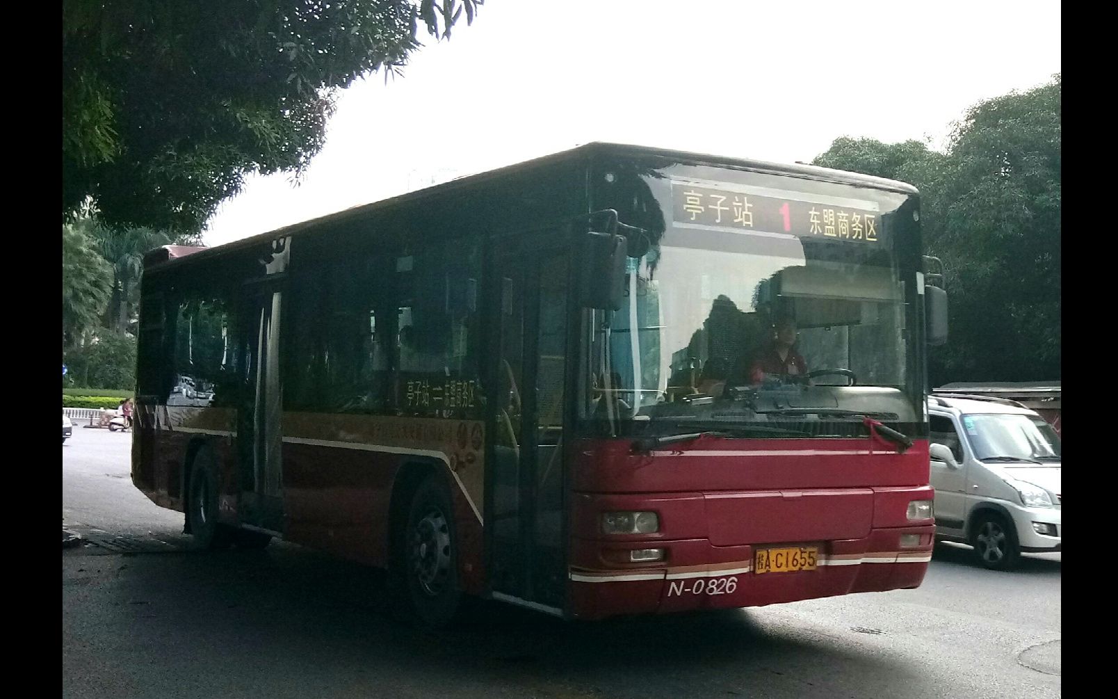 南宁白马公交1路纯戴佳琪报站