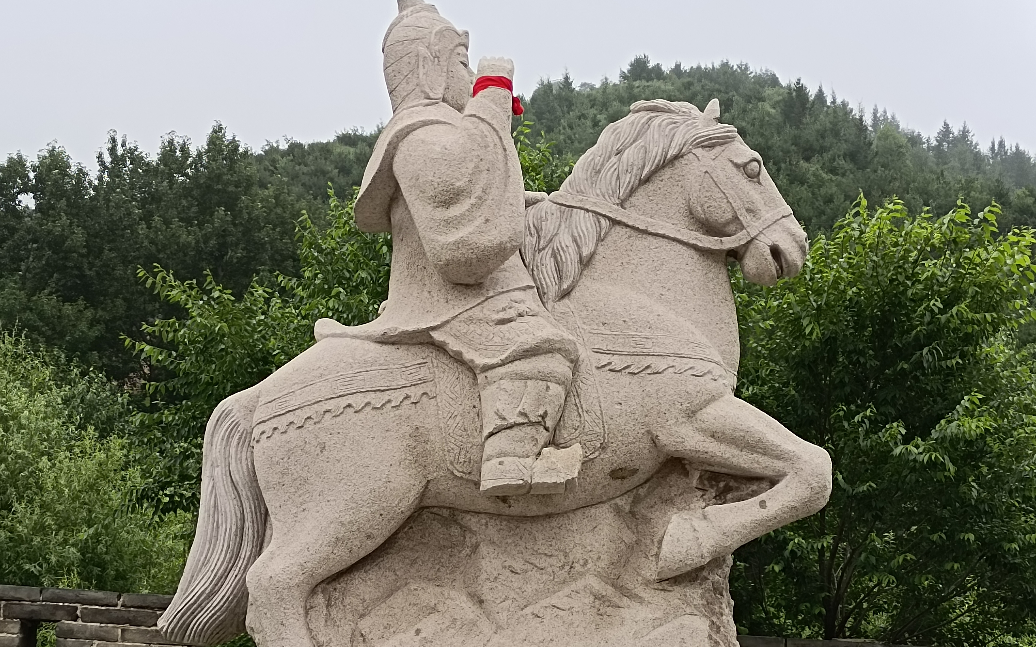 山西结伴行游雁门关所有杨家将英雄塑像