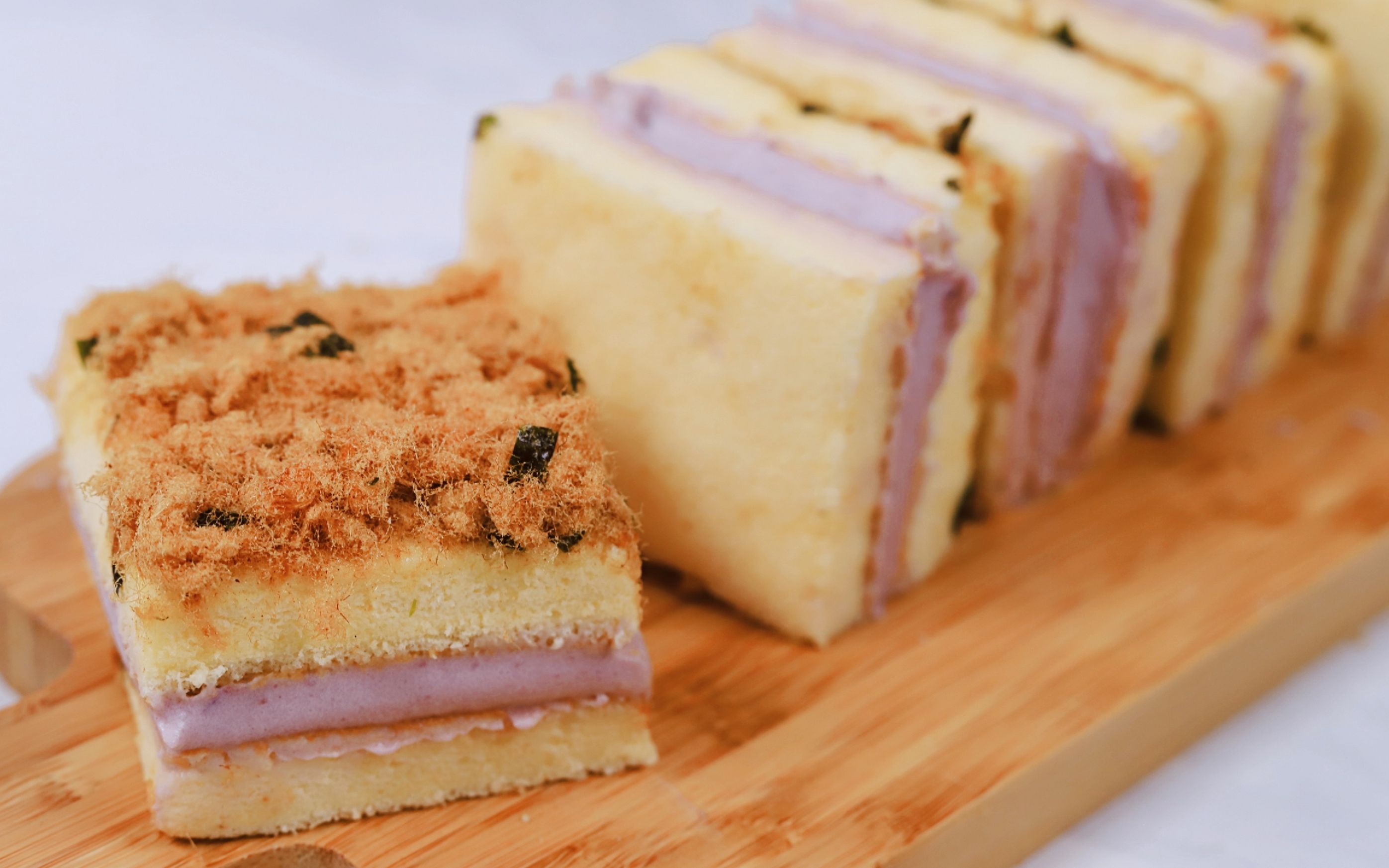 加了芋泥奶油的肉松小贝,这搭配太绝了!