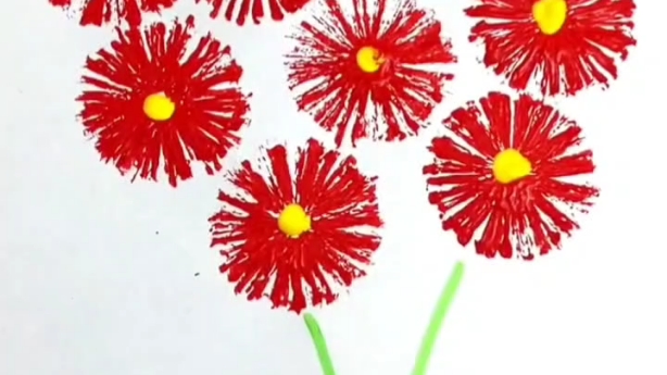 用吸管画的花花也太漂亮啦,女神节送给妈妈她一定很开心#亲子手工