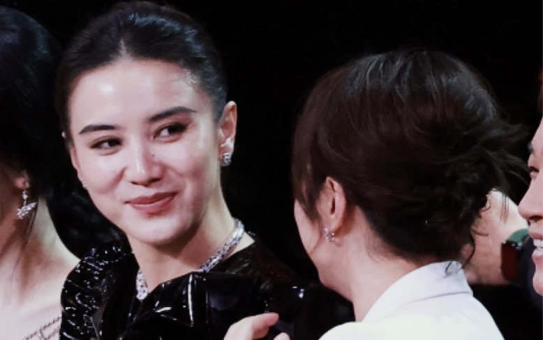 【花丽胡哨】宋佳亲马丽 |微博之夜糖点合集