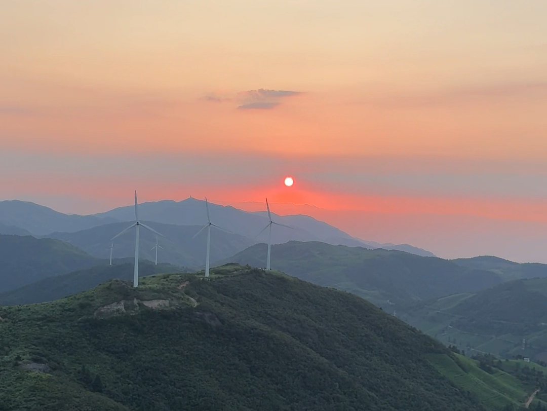 东白山日出照片图片