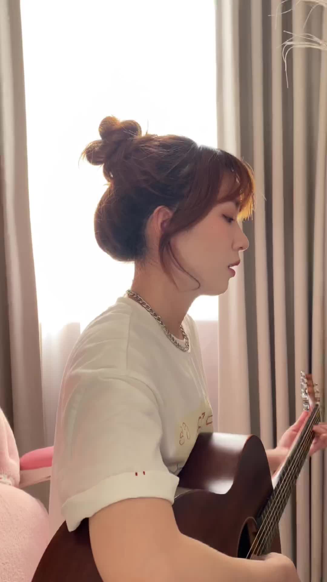 咖啡不断加加加加到厌倦再见莫妮卡吉他弹唱翻唱