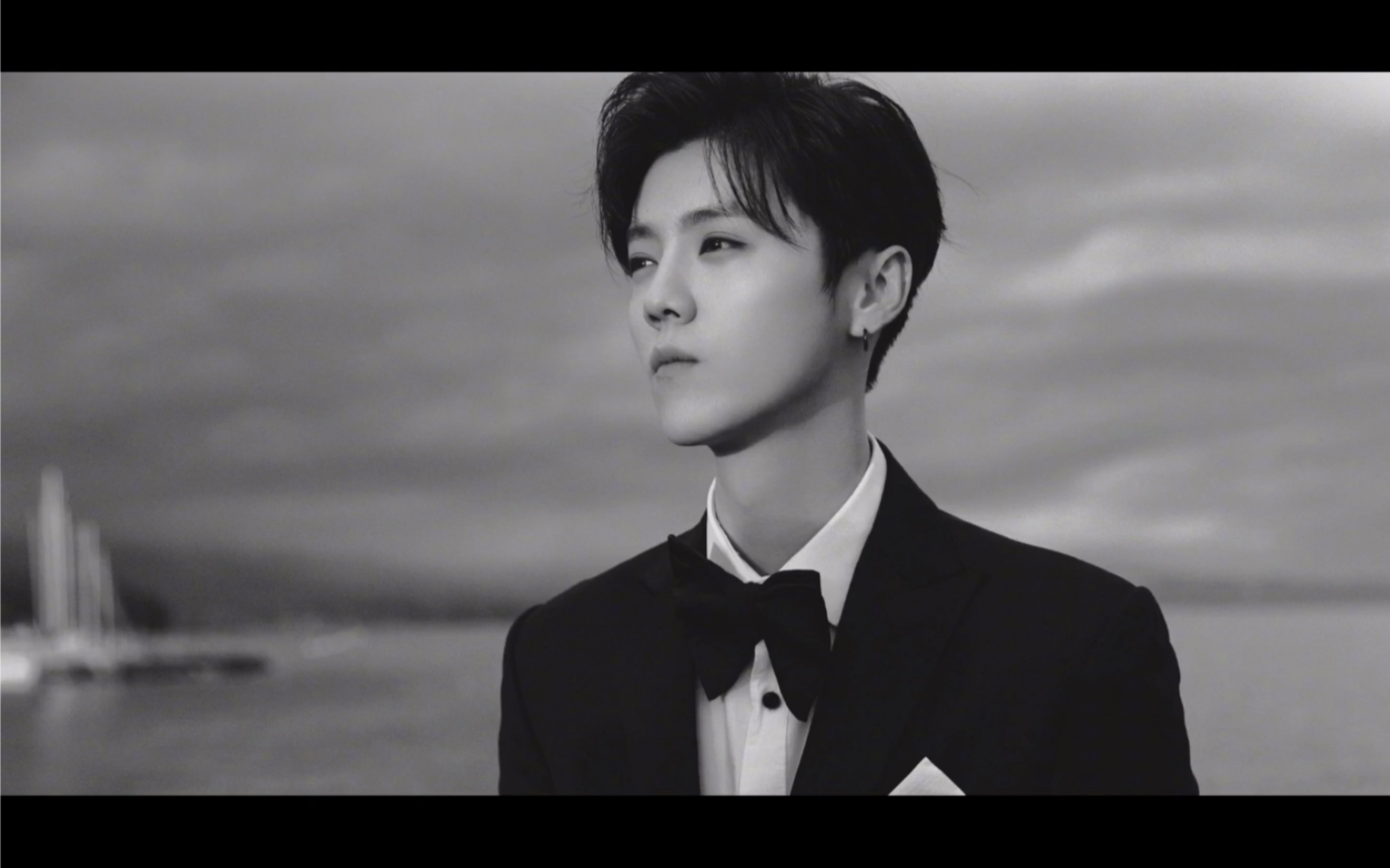 活动  【鹿晗 少爷西装look part1】2020 0420生日快乐呀!