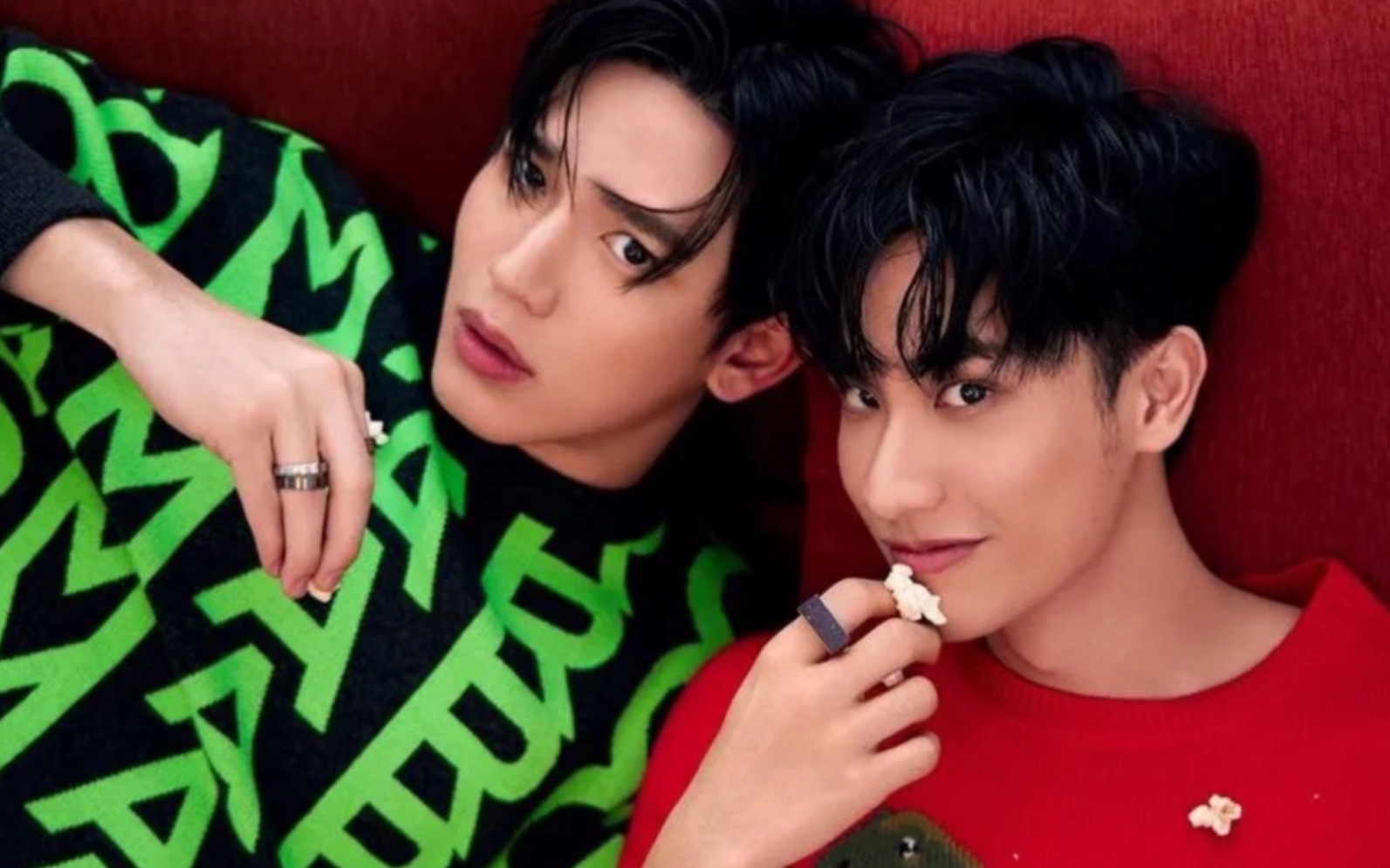 林阳tay tawan和郑明心newwiee最新写真大片《绿明红阳爆花欢愉时光》