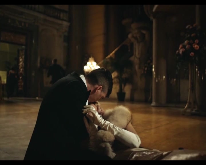 《浴血黑帮》——汤米与格蕾丝的婚礼之后——实现自己在20天之前的