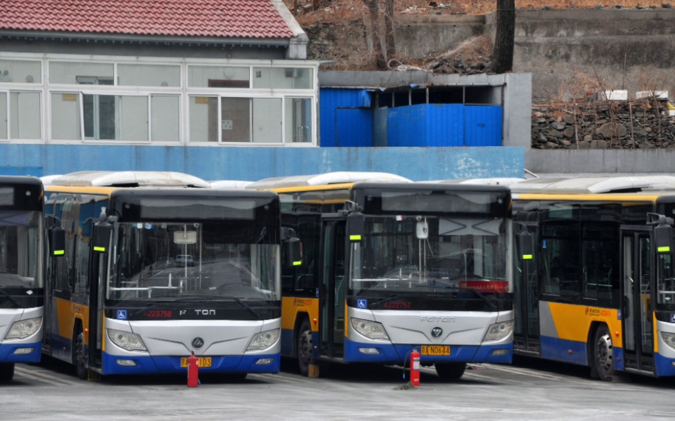 【离谱行为】417在圈门的山上打开了北京公交370路大福后的后门