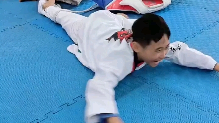 跆拳道之诡异挠脚心