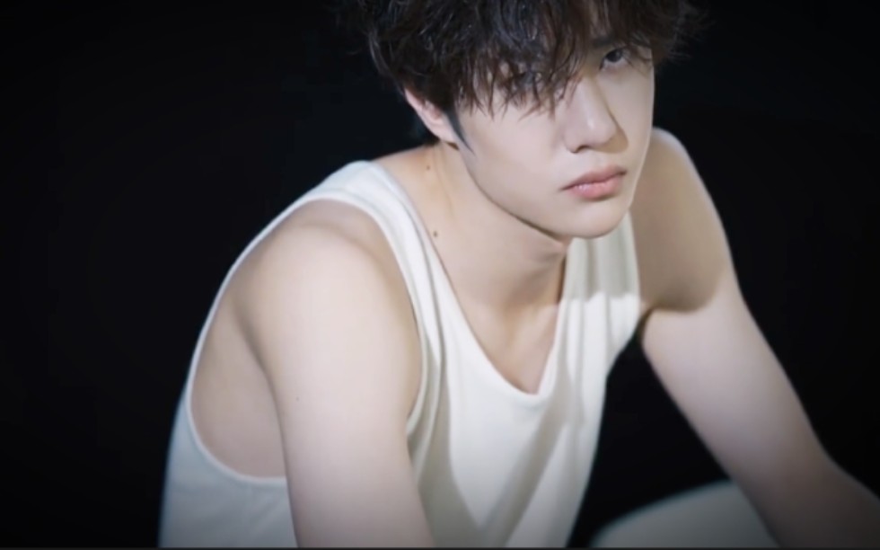 【王一博】喝水也这么欲