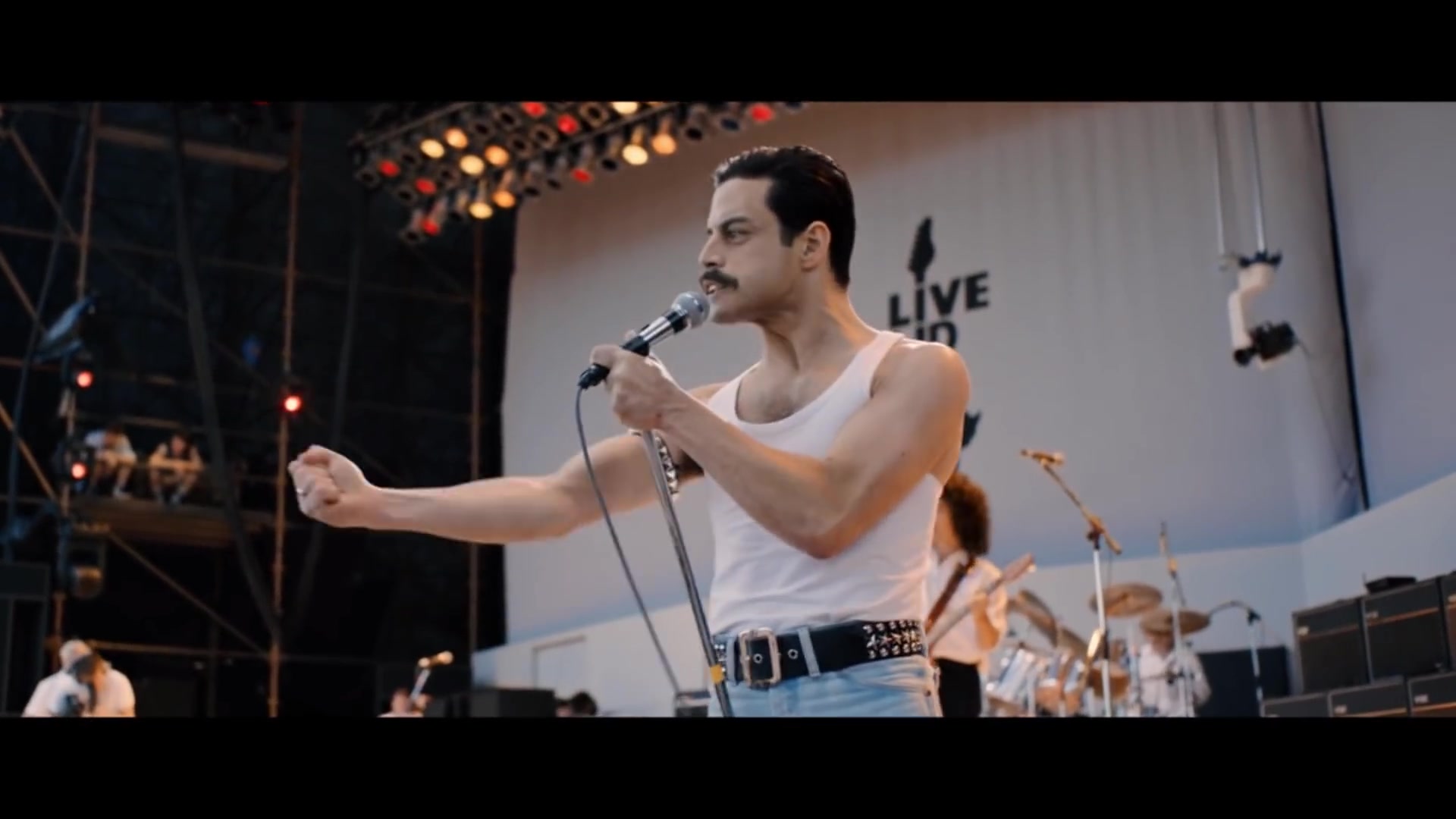 【波西米亚狂想曲】 live aid | radio gaga 电影片段