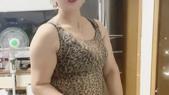 丰满阿姨广场舞