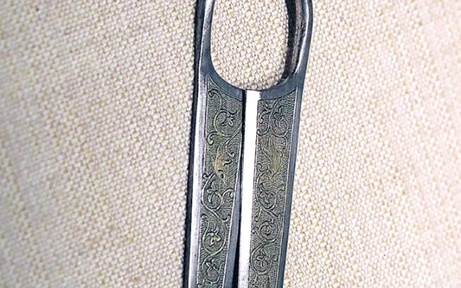 唐代錾花银剪,流失于美国,现藏美国大都会博物馆