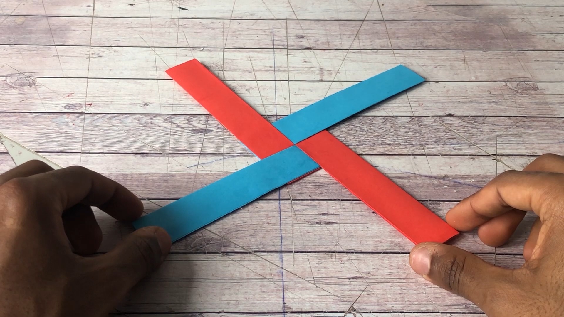 invent yourself: paper boomerang 自制纸飞镖 参考视频系列