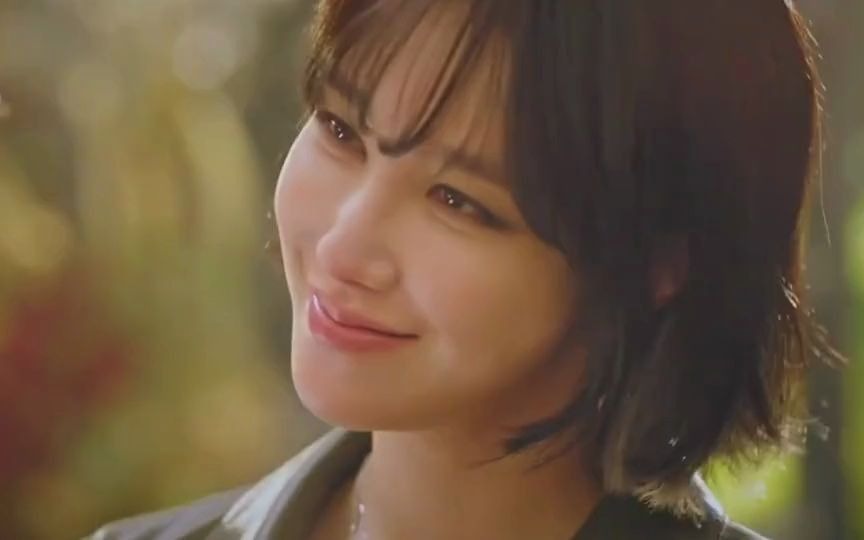 顶楼没有秀莲的顶楼不叫顶楼这次回归秀莲和锡京都是短发而吴允熙是