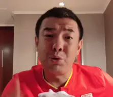 Скачать видео: 徐亮说的很对，足球不行是某些问题的表象