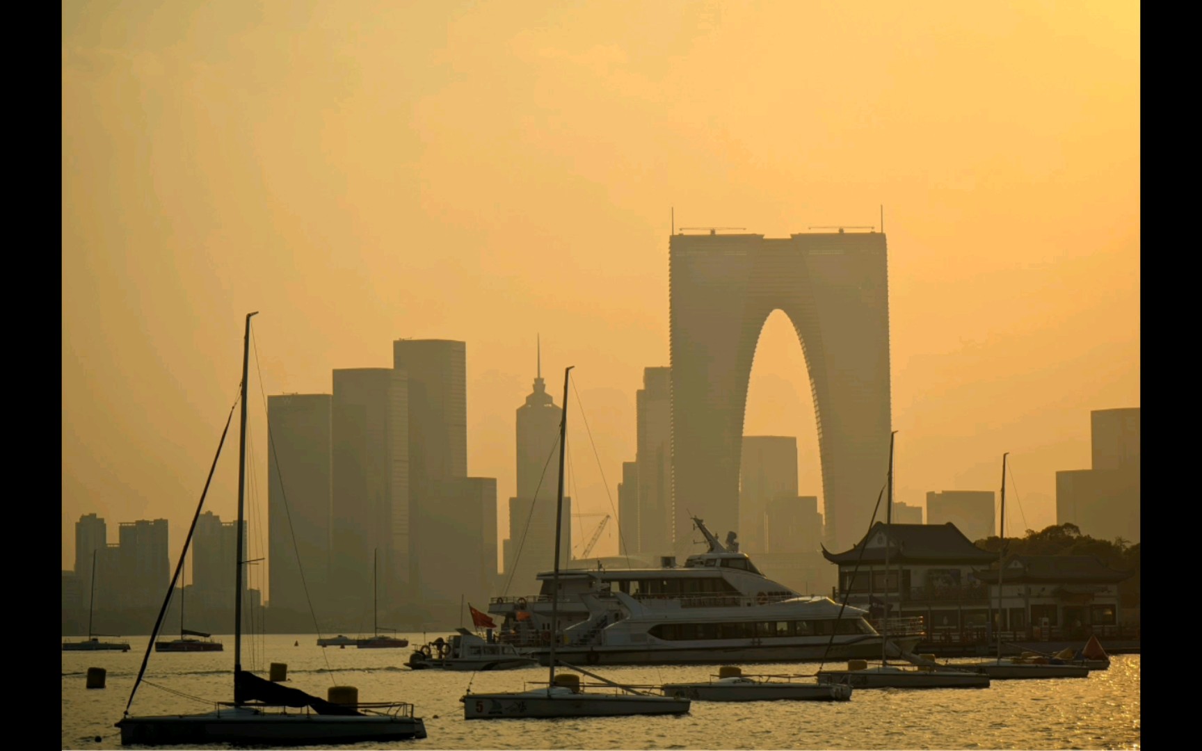 小米11 ultra 苏州金鸡湖湖步行 随拍