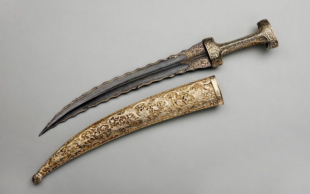 18世纪 土耳其 雕花镶金铁手柄 乌兹钢 嘉比亚 短剑 高浮雕花卉镀金