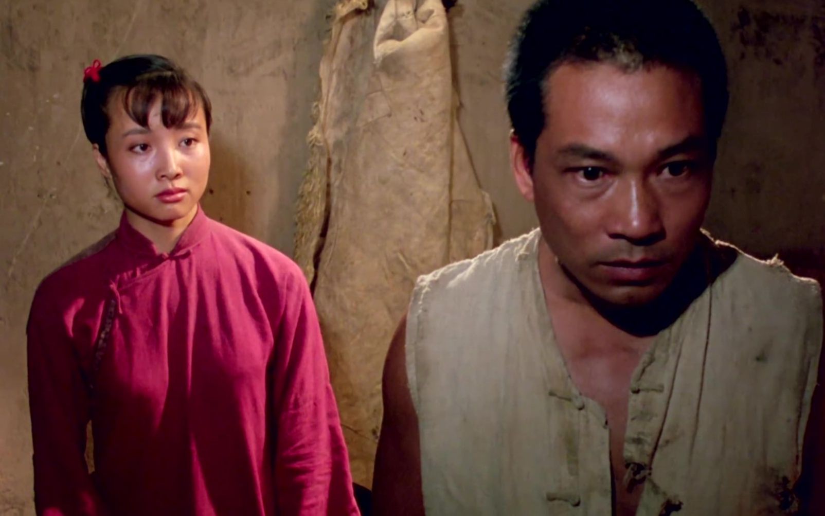 30年前的老电影,说透了女人的无奈与悲哀,国产催泪片