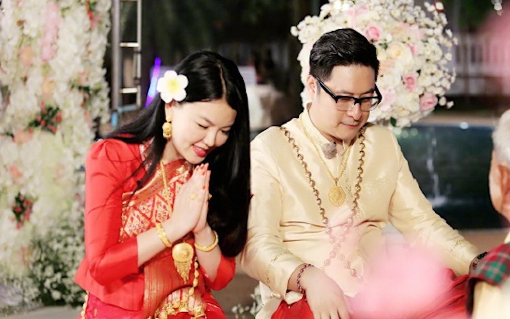 再破婚变传闻!王岳伦"壁咚"风波后,李湘晒婚礼照力证感情甜蜜