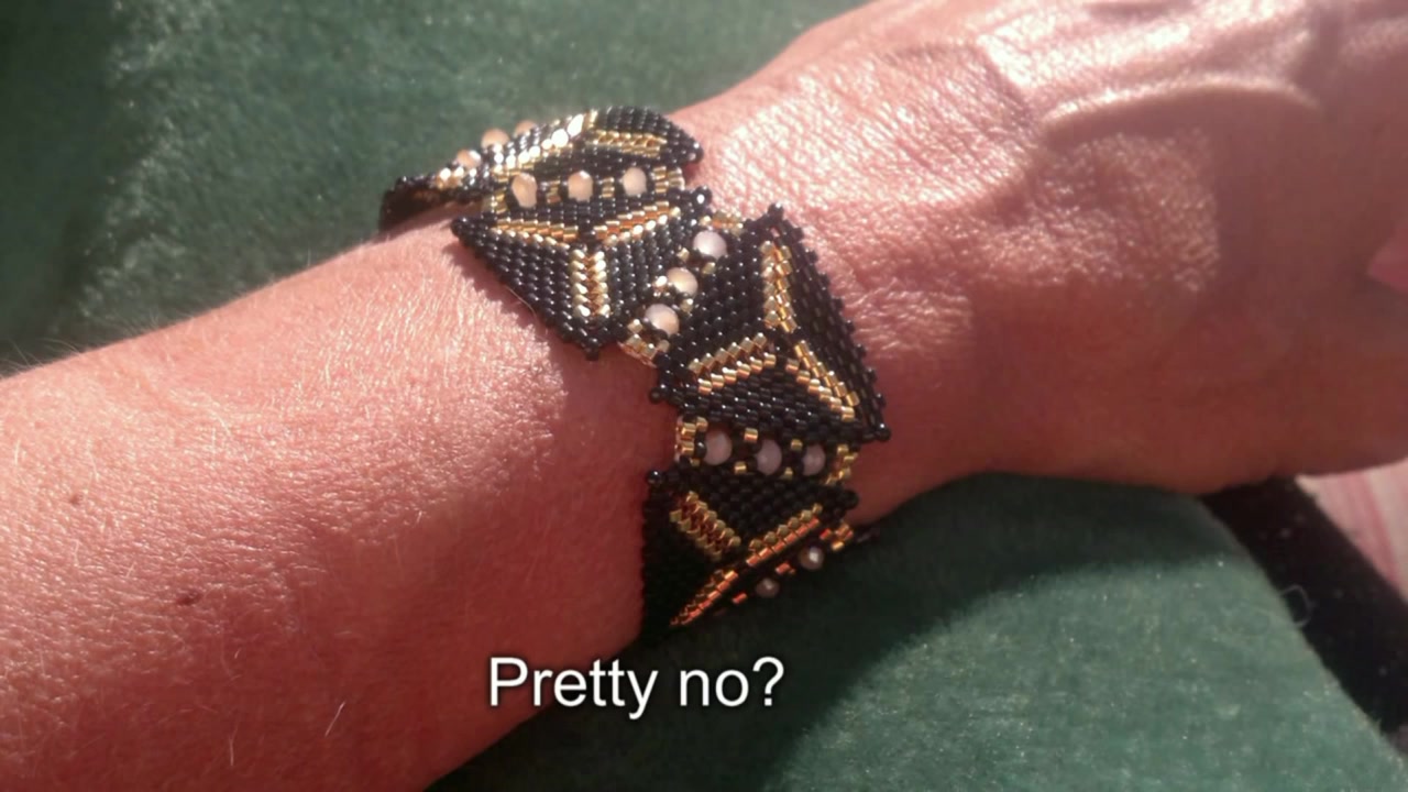 beading4perfectionists1920sartdecotrianglebeadedbraceletbeading