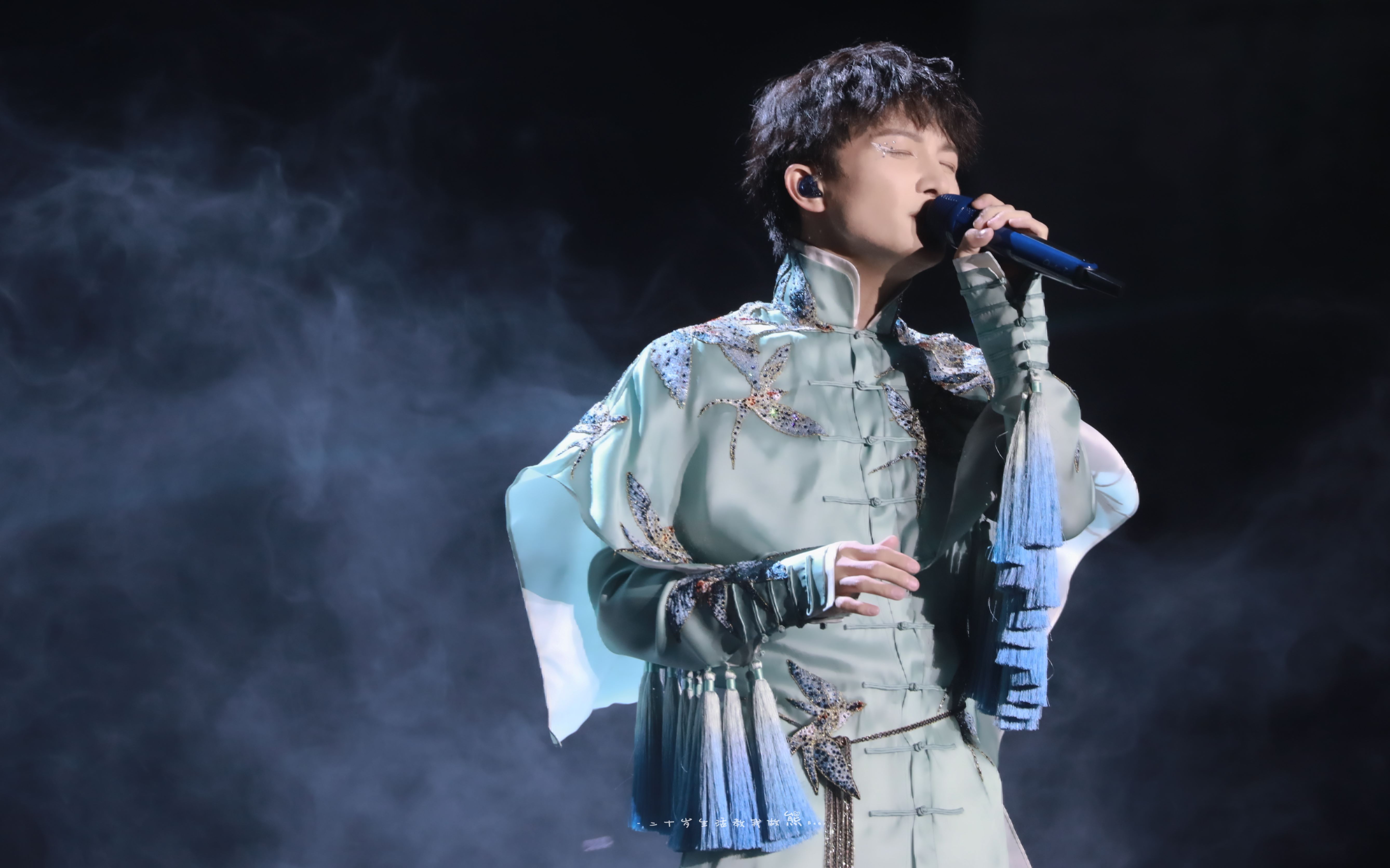 16南京 think of me 贝加尔湖畔 绝美现场(山顶视角,音质还好)