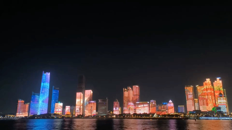 青岛情人坝灯光秀