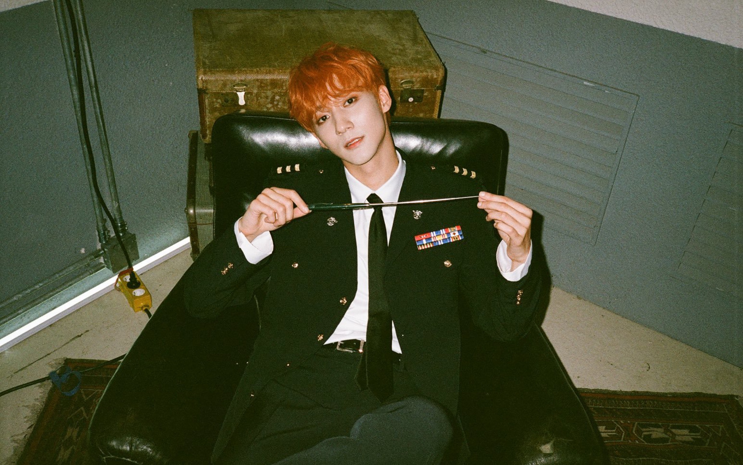 【knk】【全员安利向之金智勋】金发制服勋都给我上头