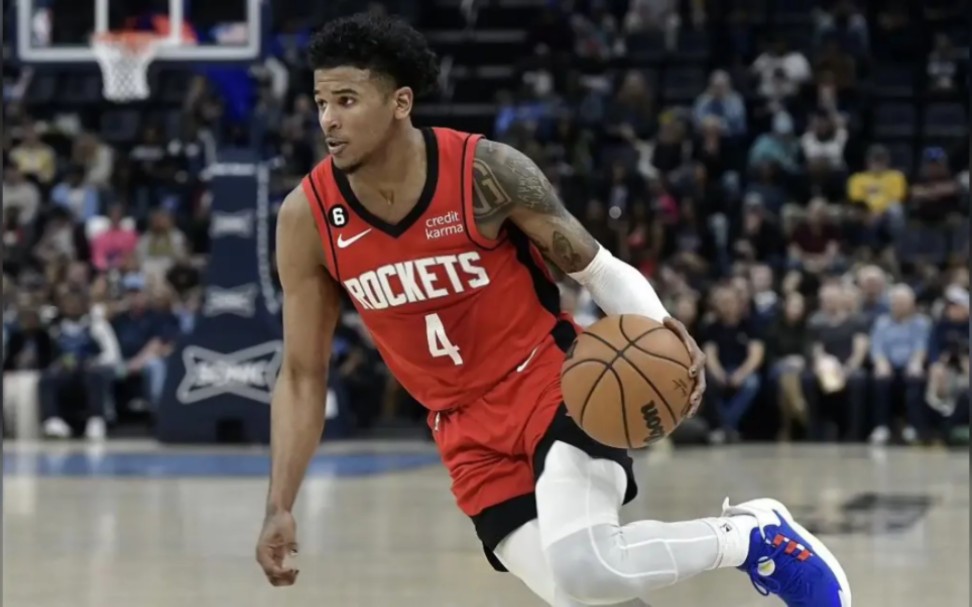 火箭91-108不敌骑士杰伦格林17投10中 三分球11中5空砍30