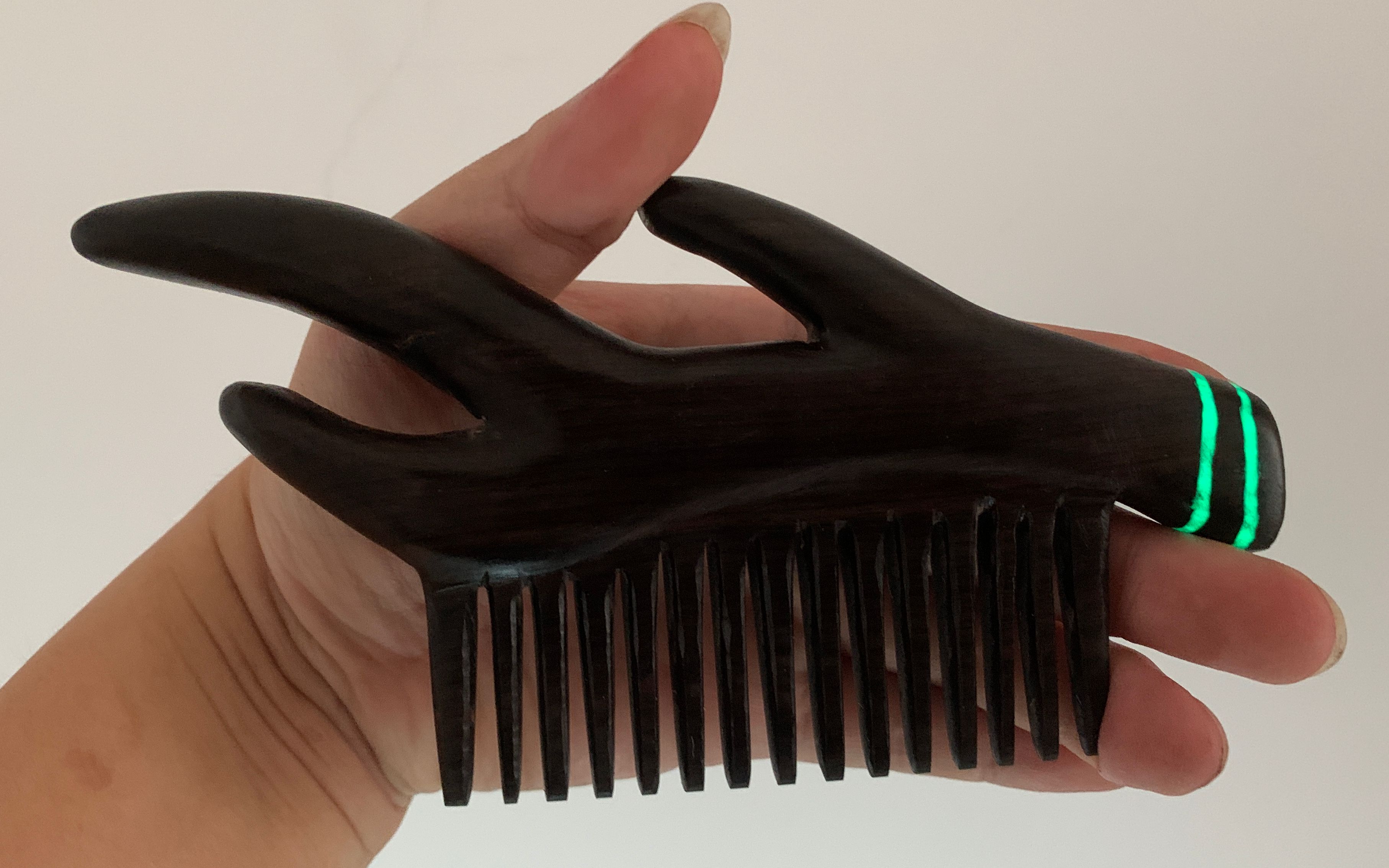 活动  用紫光檀做一把鹿角个性木梳