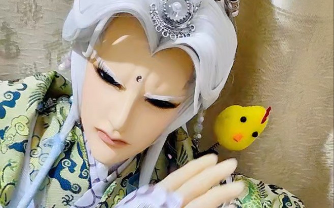 摆手舞的鷇音子