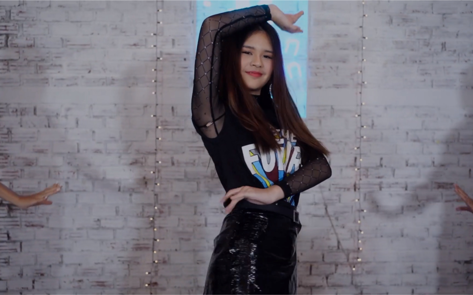 泰国歌曲翻跳how to love - ally feat.graycover by girls issue