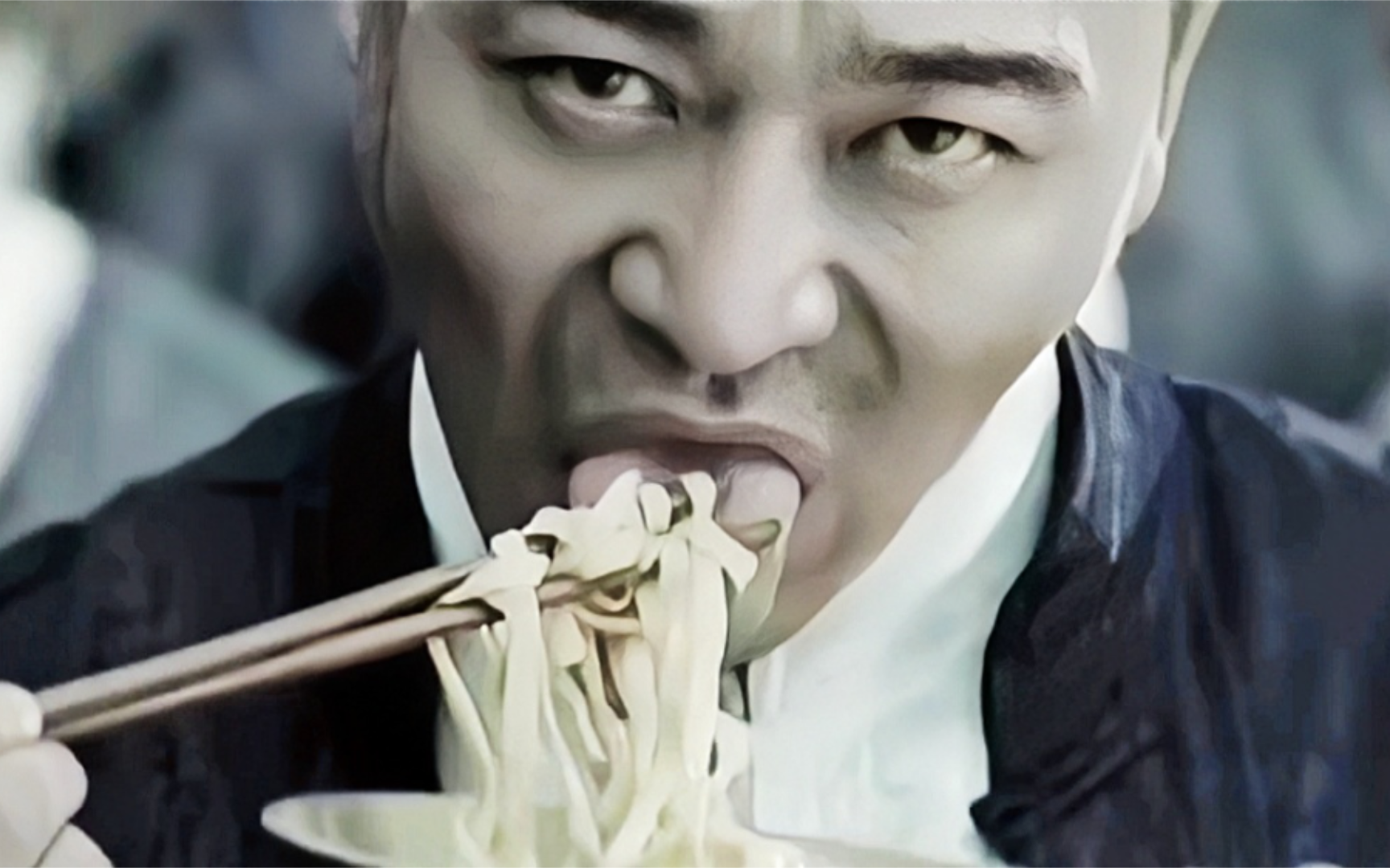 【黑帮干饭名场面】帮会火拼黑老大先吃碗炸酱面压压惊,古惑仔火拼