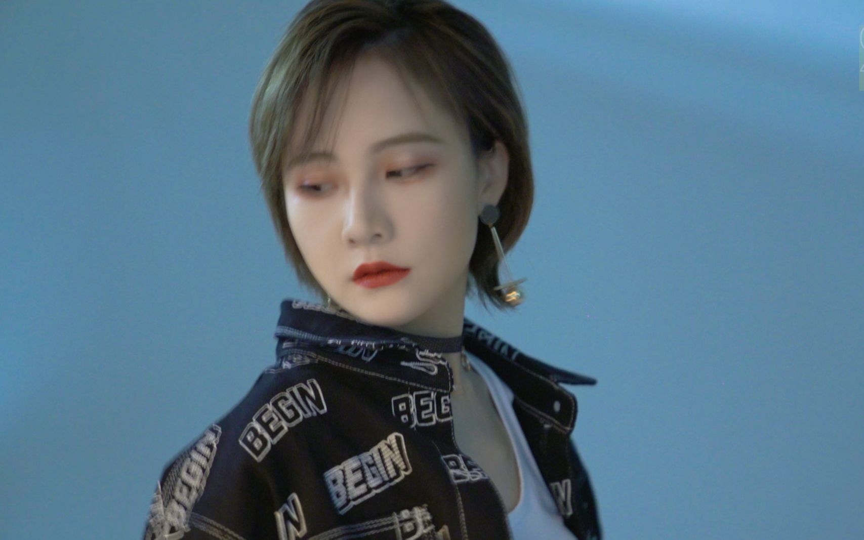 【gnz48曾艾佳】2020年top16纪念台历拍摄花絮大小乔与曾艾佳的恩怨