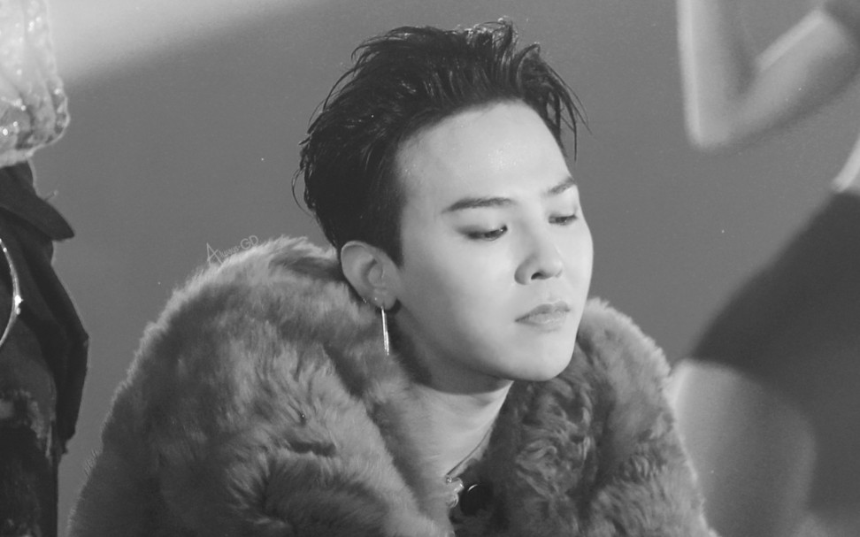 black安徽权志龙和湖南金智妮在线演唱我的心脏乌漆嘛黑